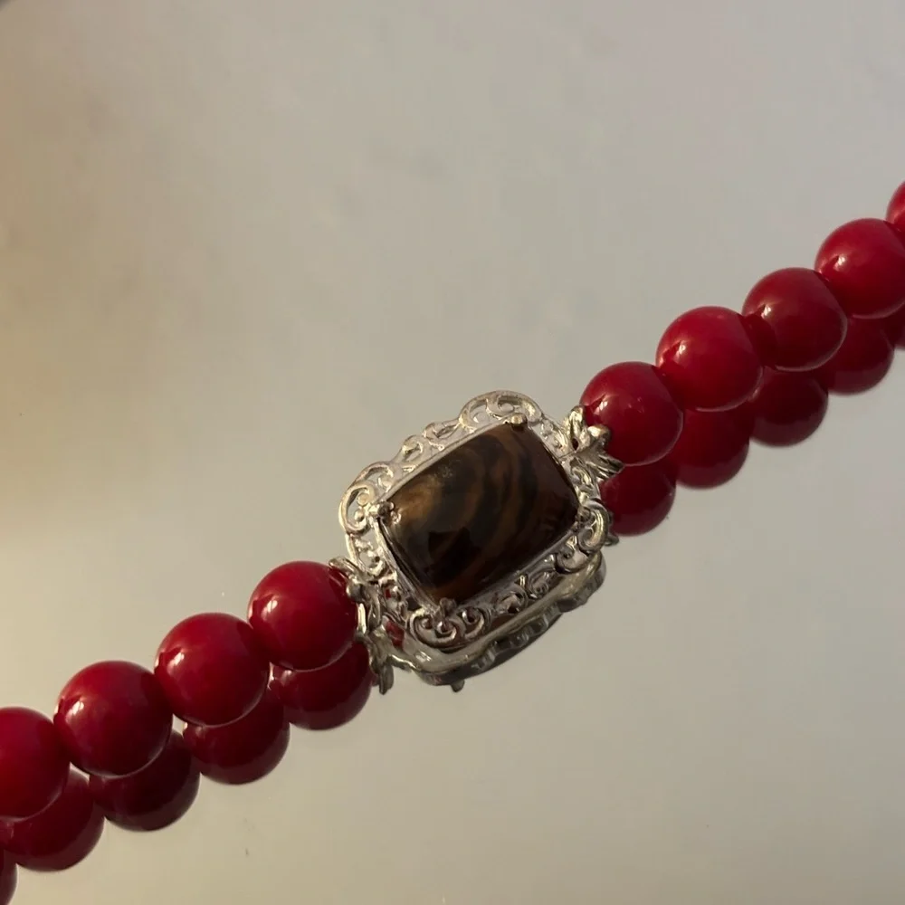 Elegant Red Quartzite Beaded Necklace with Coffee Obsidian and Silver Accents - Picture 4 of 11